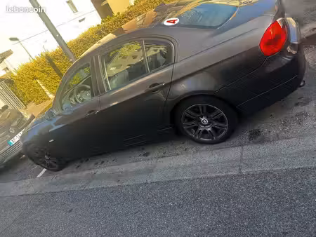 BMW Série 3 318d 2.0 122