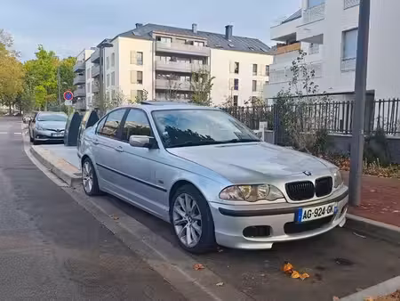 BMW Série 3 330d 3.0 183