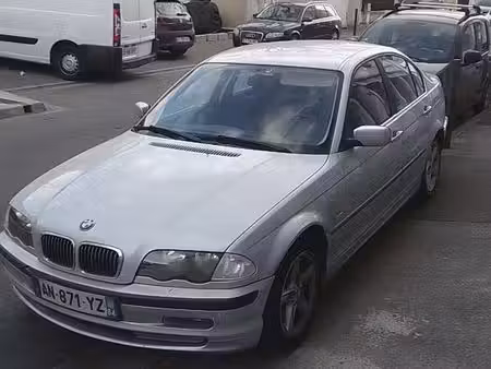 BMW Série 3 320i 2.2 170