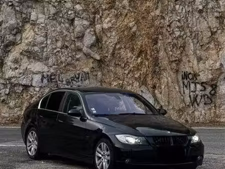 BMW Série 3 330d 3.0 231