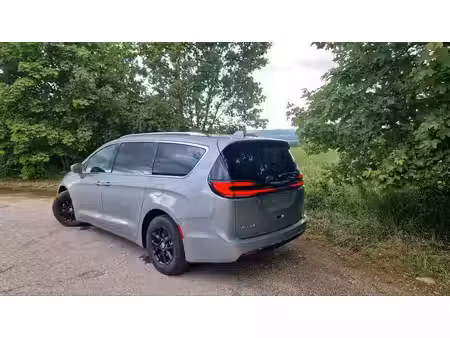 Chrysler Pacifica