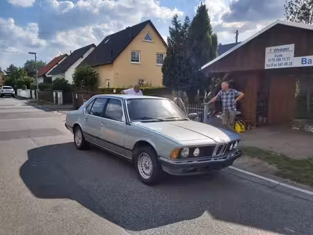 BMW Série 7 735i
