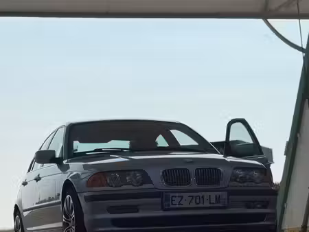 BMW Série 3 323i 2.5 170