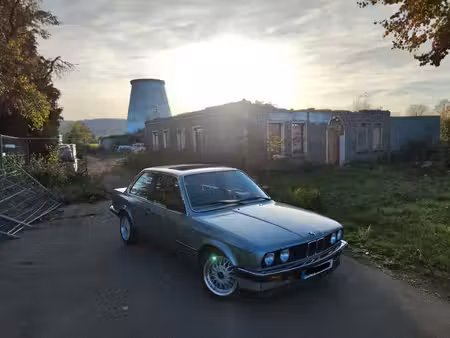 BMW Série 3 320i 2.0 136