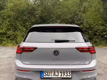 Volkswagen Golf GTI 2.0 245