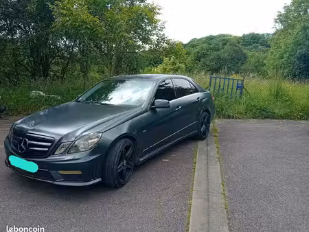 Mercedes-Benz Classe E E 200 2.1 136