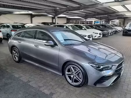 Mercedes-Benz CLA 180 1.3 136 AMG Line