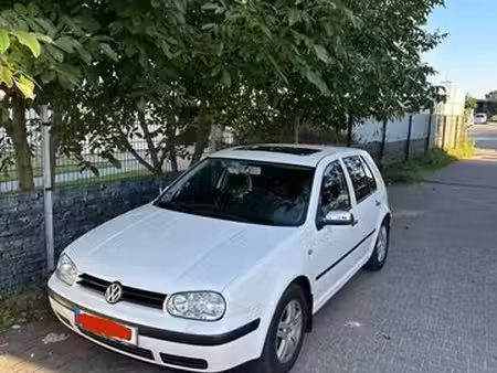 Volkswagen Golf 1.6
