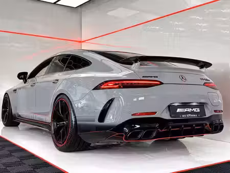 Mercedes-Benz AMG GT S V8 4.0 843
