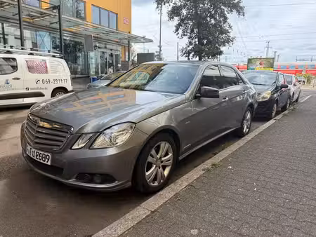 Mercedes-Benz Classe E E 200