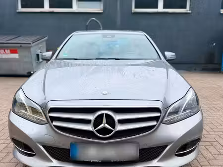 Mercedes-Benz Classe E E 200 2.1 136