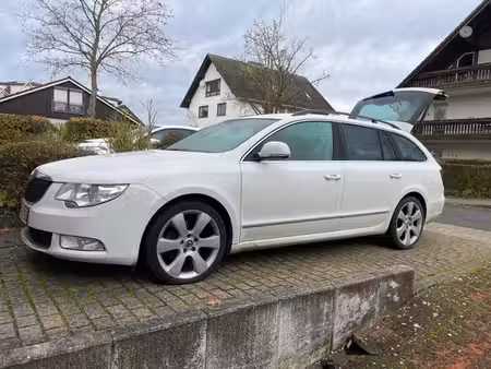 Škoda Superb 2.0 TFSI 200 Elegance