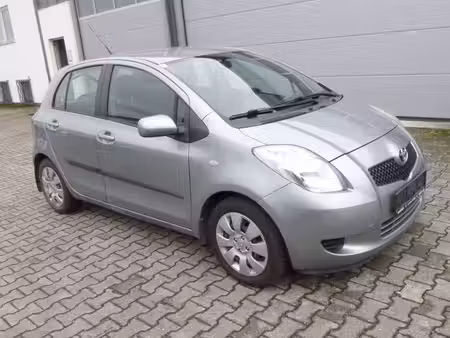Toyota Yaris 1.0 VVT-i 69 Sol