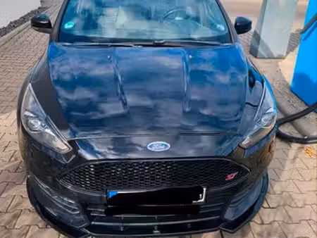 Ford Focus ST 2.0 250