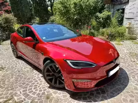 Tesla Model S Plaid 1020 4x4