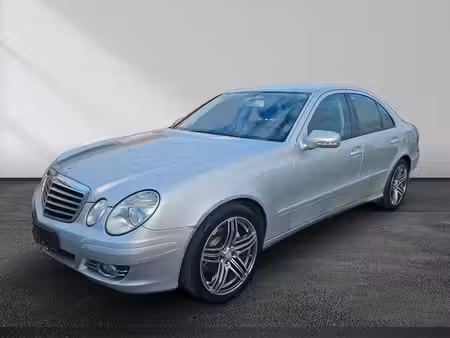 Mercedes-Benz Classe E E 200