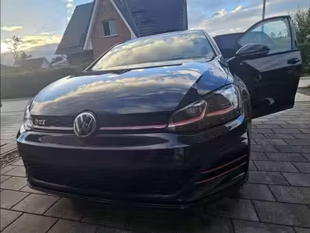 Volkswagen Golf GTI 2.0 TFSI 230