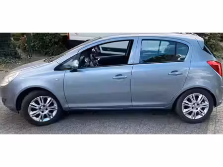 Opel Corsa 1.2 80