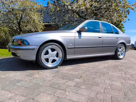 BMW Série 5 520i 150