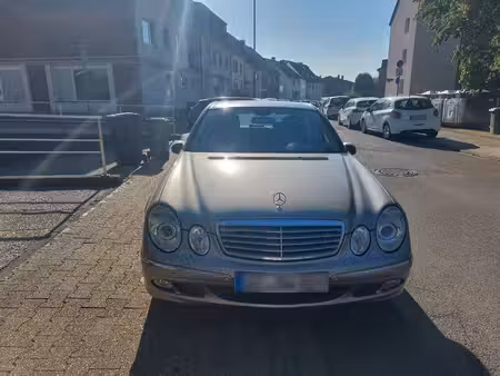Mercedes-Benz Classe E E 200
