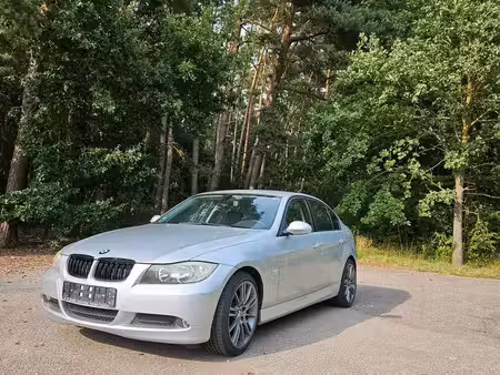 BMW Série 3 318i 2.0 143