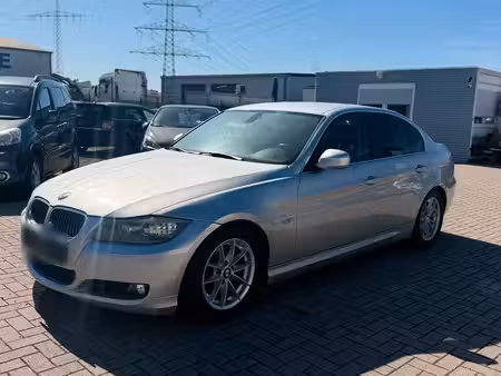BMW Série 3 325i 3.0 218