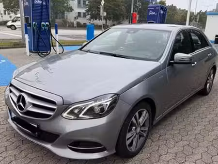 Mercedes-Benz Classe E E 200 2.1 136