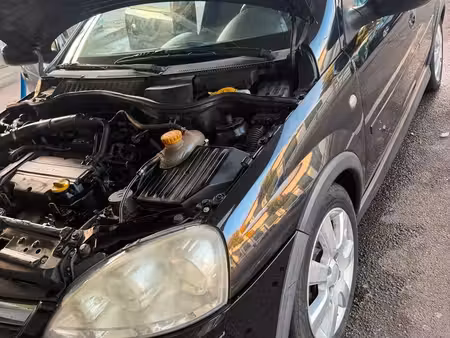 Opel Corsa 1.2 80