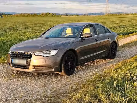Audi A6 V6 2.4 FSI 204 S line
