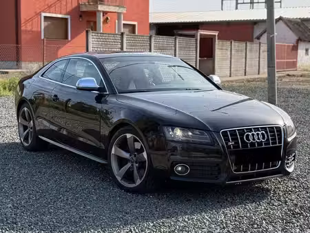 Audi A5 S5 V8 4.2 FSI 354 quattro