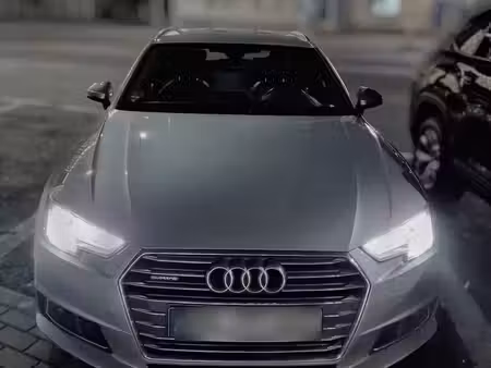 Audi A4 2.0 TDI 190 S line quattro