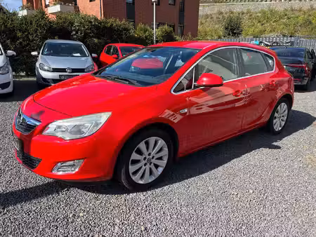 Opel Astra 1.6 115 Cosmo