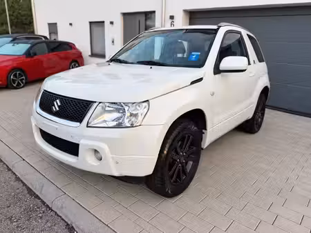 Suzuki Grand Vitara 1.6 106 4x4
