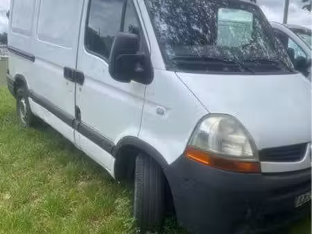 Renault Master 2.5 dCi 100