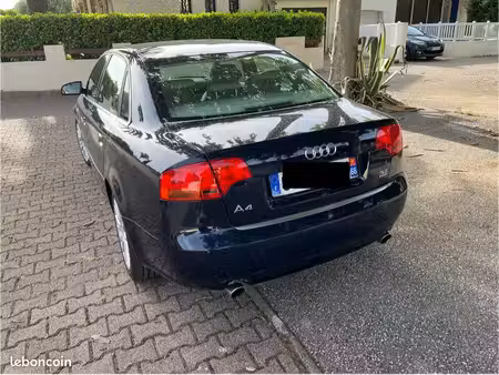 Audi A4 V6 3.0 220