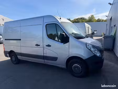 Renault Master 2.3 dCi 135