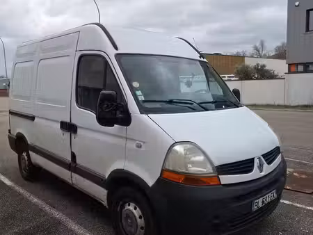 Renault Master 2.5 dCi 100