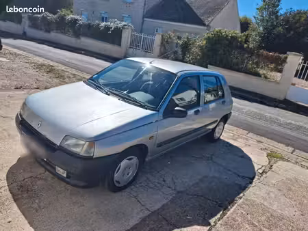 Renault Clio 1.2 60 RN