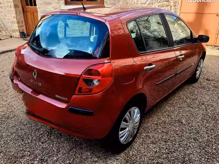 Renault Clio 1.6 110