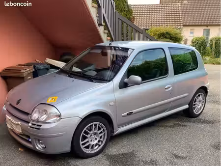 Renault Clio RS 2.0 172