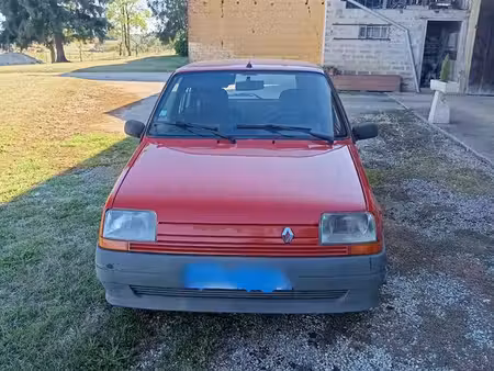 Renault R5 