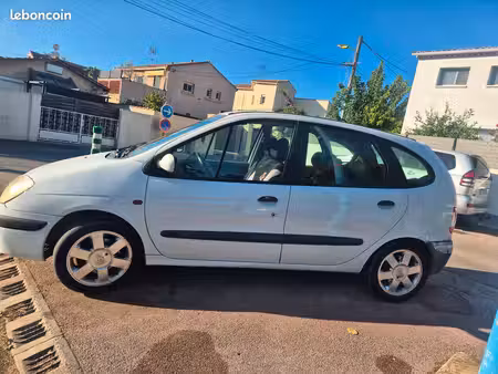 Renault Scénic 1.9 80
