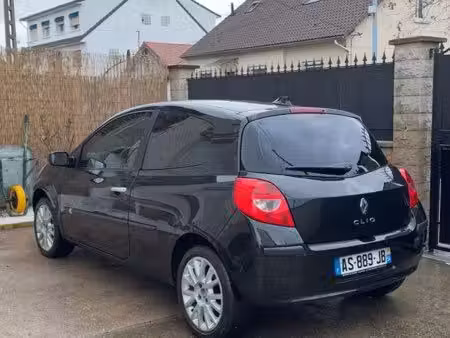 Renault Clio 1.4 98