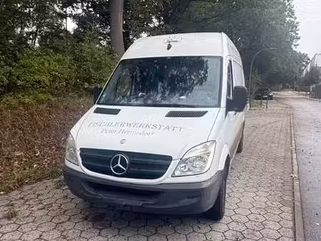 Mercedes-Benz Sprinter 129