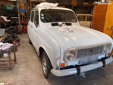 Renault R4 4L