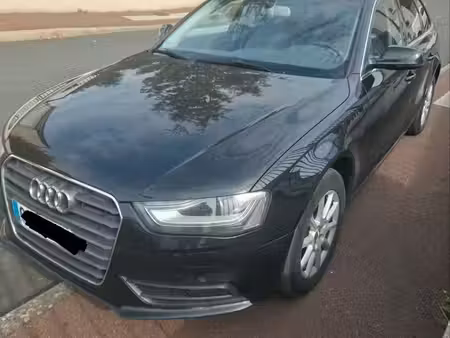 Audi A4 2.0 TDI 143 Attraction