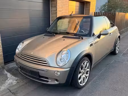 Mini Cabrio Cooper 1.6 115