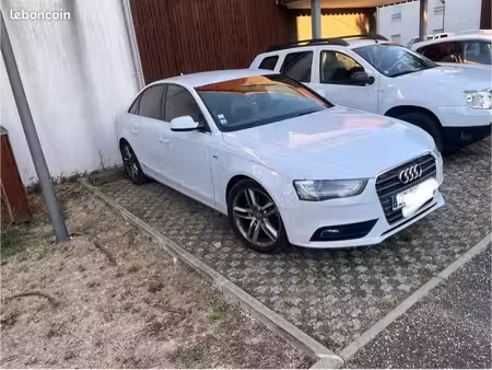 Audi A4 2.0 TDI 143 S line