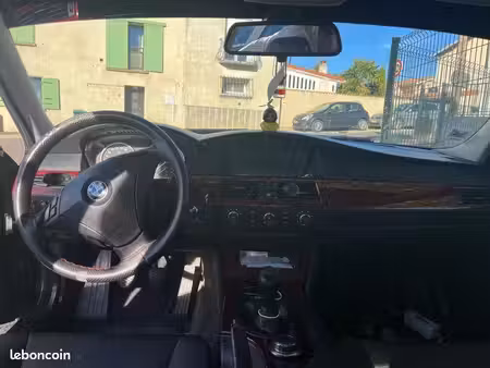 BMW Série 5 525i 218