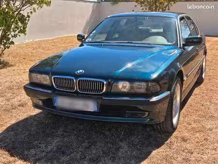 BMW Série 7 728i 2.8 193